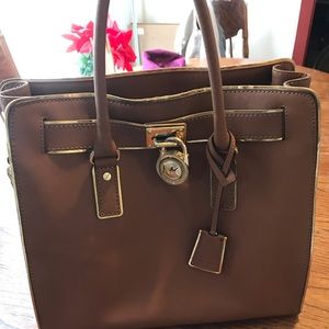 Authentic Michael Kors Large HandBag
